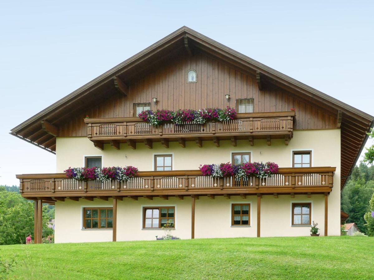 Apartment Freisinger-1 By Interhome Zachenberg Екстер'єр фото